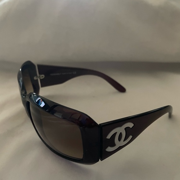 Chanel Vintage sunglasses - Picture 2 of 7